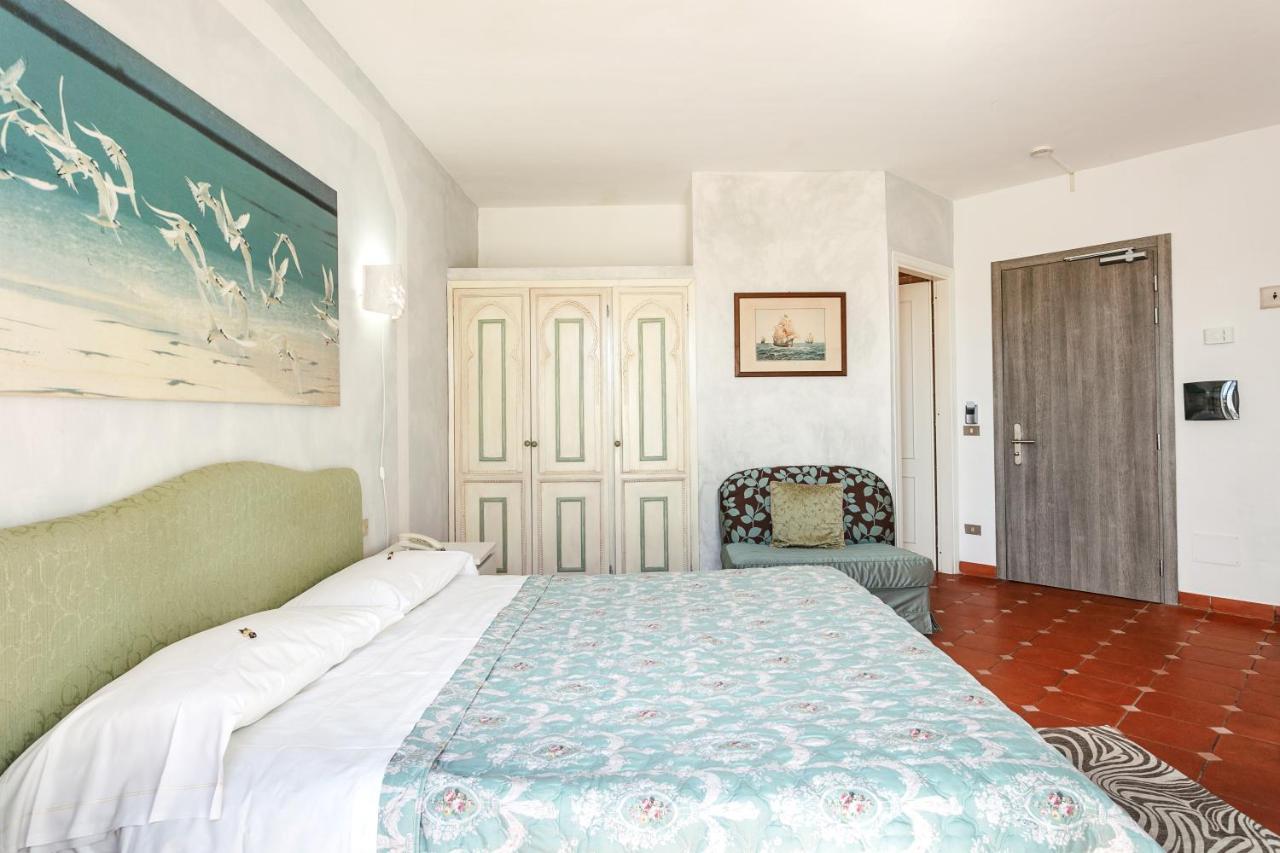 Hotel Stefania Boutique Hotel By The Beach Olbia Exteriér fotografie
